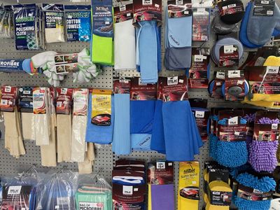 automotive-retail-store-3