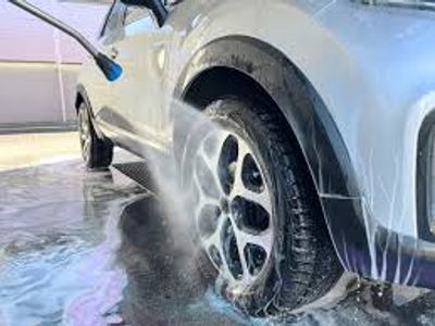 hand-car-wash-takings-26-000-ref-6884-0