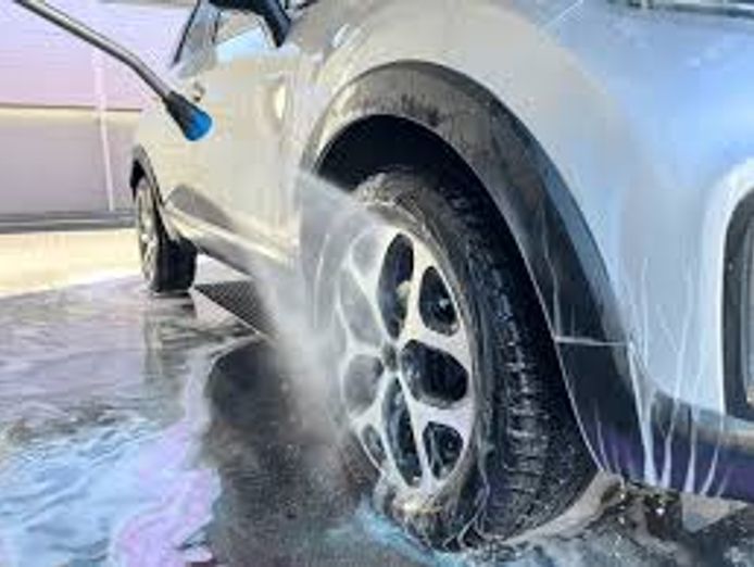 hand-car-wash-takings-26-000-ref-6884-0