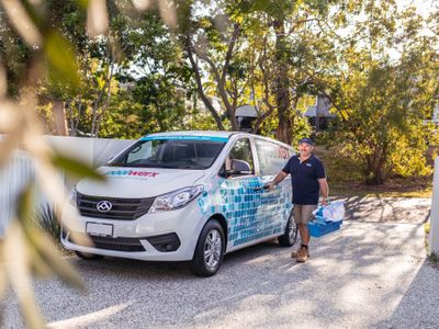 high-profile-nsw-central-coast-poolwerx-pool-franchise-retail-store-2-vans-1
