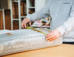 Deliver the difference to over 3,000 businesses* in Neutral Bay with PACK & SEND Deliver the difference to over 3,000 businesses* in Neutral Bay with PACK & SEND
