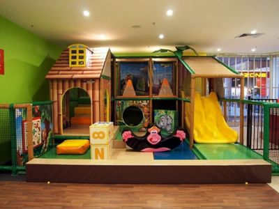 own-an-established-lollipops-playland-cafe-franchise-6