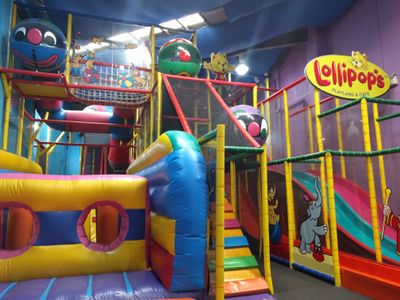 own-an-established-lollipops-playland-cafe-franchise-2