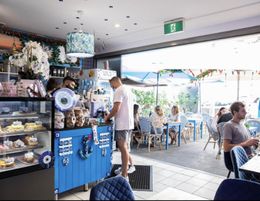 Evil Eye Beach Cafe - Great Price - Premium Location - Beachfront location in Wo