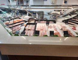 Retail fish shop $32000 weekly takings PBA