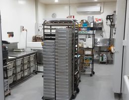 Bakery, Cleveland Location, $18,000 Pw Recent Sales! Immediate Opportunities To