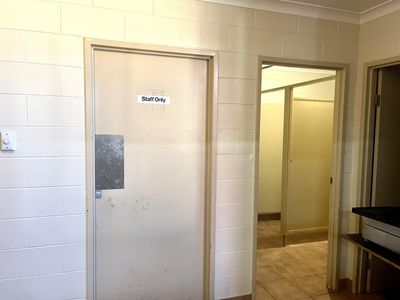 fully-equipped-leasehold-restaurant-takeaway-room-to-expand-devonport-profitable-8