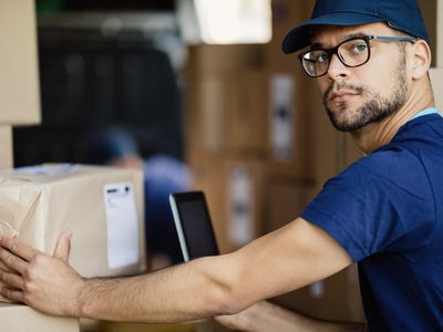 circa-4-000-a-week-gold-standard-food-distribution-2