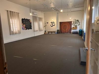 holistic-authentic-yoga-studio-owner-working-10-hrs-per-week-ebs-4
