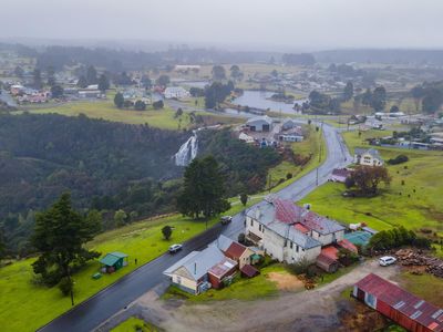 profitable-iconic-fhgc-bischoff-15-room-hotel-waratah-tas-1mill-t-o-growth-pot-6