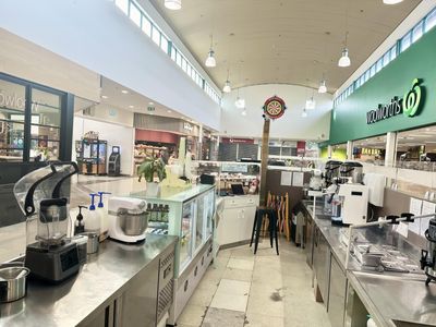 open-to-offers-popular-bubble-tea-and-juice-kiosk-mowbraymarketplace-1