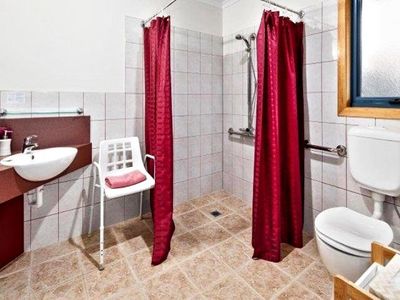 12-modern-fully-furnished-self-contained-units-villas-overnight-or-permanent-let-8