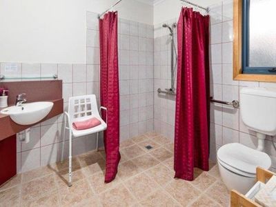 12-modern-fully-furnished-self-contained-units-villas-overnight-or-permanent-let-7
