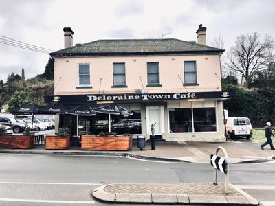 freehold-investment-deloraine-3-tenants-forecasted-roi-10-0