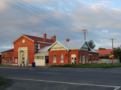 post-office-310-boxes-2-bedrooms-3