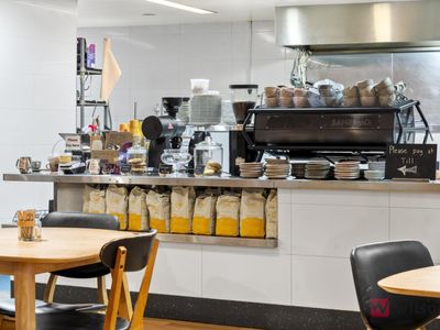 iconic-maitland-cafe-operated-under-management-6