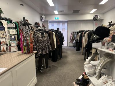 profit-apprx-140-000-ladies-fashion-business-for-sale-trading-5-5-days-attracti-3