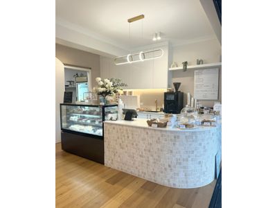 award-winning-cake-and-caf-233-business-sutherland-shire-4-revenue-streams-7
