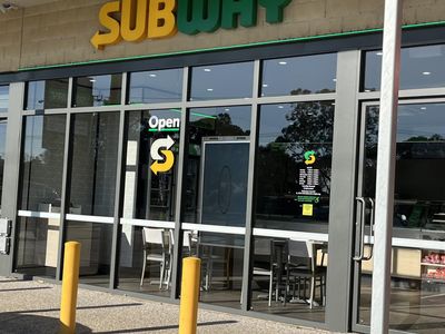 sub-sandwich-franchise-leopold-0