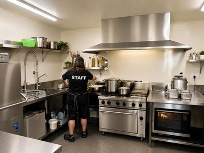 sea-change-established-swansea-licensed-cafe-huge-growth-potential-turnover-13k-7