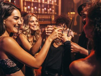 live-entertainment-venue-with-exclusive-small-bar-licence-in-prime-gold-coast-0