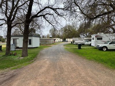 caravan-cabin-park-great-roi-1