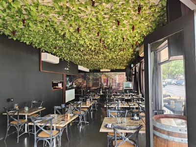 restaurant-owner-said-sell-sell-sell-heart-attack-has-changed-his-perspective-0