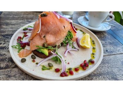 highly-profitable-north-shore-caf-233-loyal-customers-amp-prime-location-5