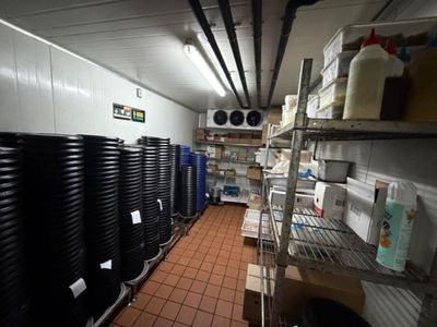 dominos-pizza-corinda-brisbane-low-rent-to-25-000-per-week-suit-owner-opera-5