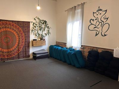 holistic-authentic-yoga-studio-owner-working-10-hrs-per-week-ebs-7