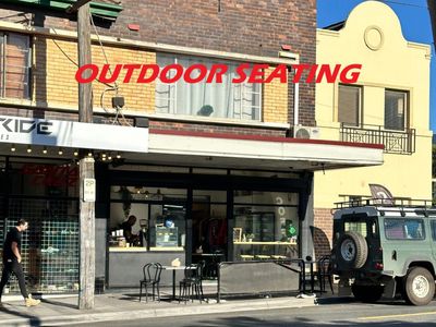 boutique-cafe-with-3-bedroom-apartment-3