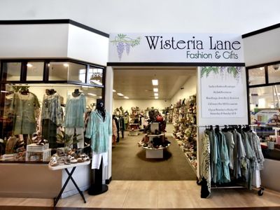 profit-apprx-140-000-ladies-fashion-business-for-sale-trading-5-5-days-attracti-0