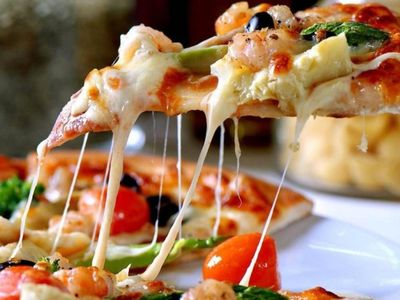 dominos-pizza-gladstone-area-to-25-000-per-week-remodelled-suit-owner-opera-0