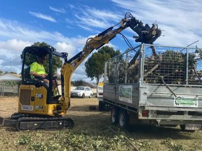big-price-drop-small-domestic-amp-industrial-excavator-amp-trailer-hire-we-0