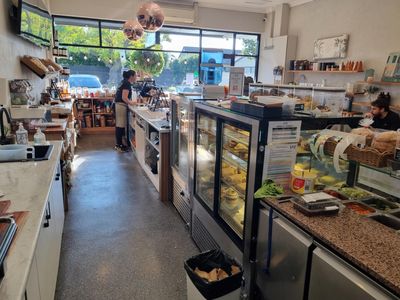 cosy-cheltenham-bakery-cafe-4