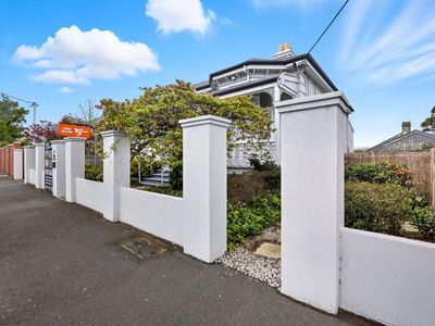 prime-location-residence-with-income-or-3-bnb-lets-stca-or-health-professional-4