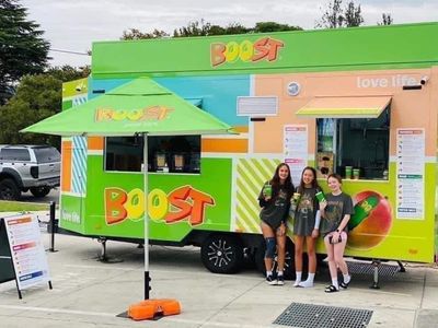own-two-mobile-boost-juice-vans-perfect-for-deni-ute-muster-fans-1