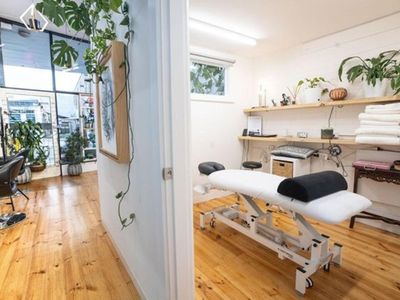 organic-and-sustainable-hair-salon-6