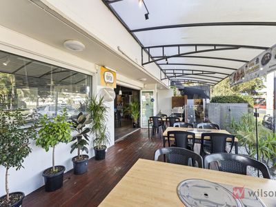 fried-chicken-and-beer-licensed-korean-style-restaurant-perfect-main-road-lo-6