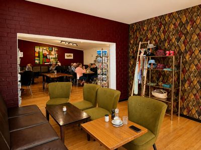 sea-change-established-swansea-licensed-cafe-huge-growth-potential-turnover-13k-5