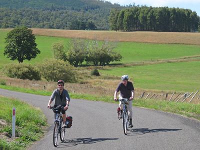 bike-tours-lifestyle-business-opportunity-est-22-yrs-o-o-79-000wiwo-1