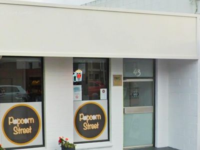 newly-renovated-freehold-opportunity-prime-high-street-exposure-0