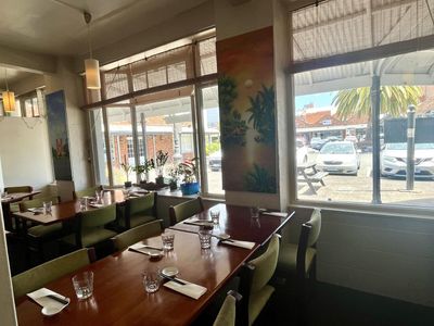 profitable-fully-licensed-restaurant-trading-weekly-24-hrs-t-o-370k-cafe-5