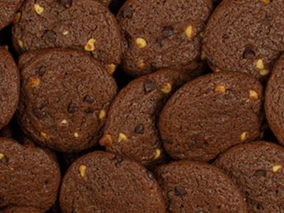 indulge-in-sweet-success-with-mrs-fields-174-bakery-cafe-franchise-5