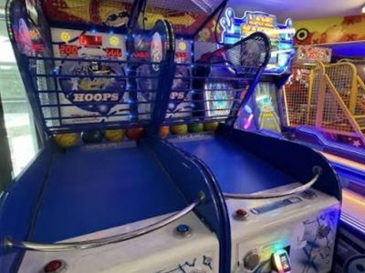 arcade-games-in-movie-foyer-6