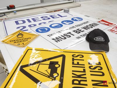 signs-and-safety-stickers-business-1