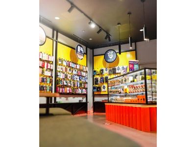 pop-phones-franchise-tech-retail-amp-repairs-with-national-brand-backing-3