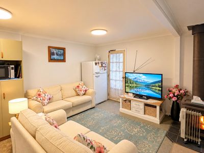 sea-change-east-coast-tasmania-7-holiday-ensuite-rooms-3-br-owners-home-restau-4