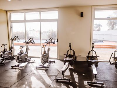 leasehold-gym-brand-new-setup-with-5-motel-rooms-fully-licensed-restaurant-and-g-1