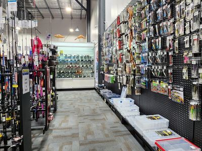 camping-amp-fishing-retail-store-4